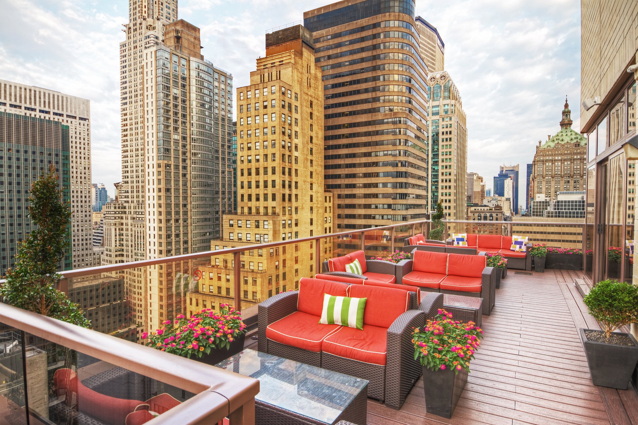 Outdoor patio with spacious seating overlooking New York City at Club Wyndham Midtown 45.