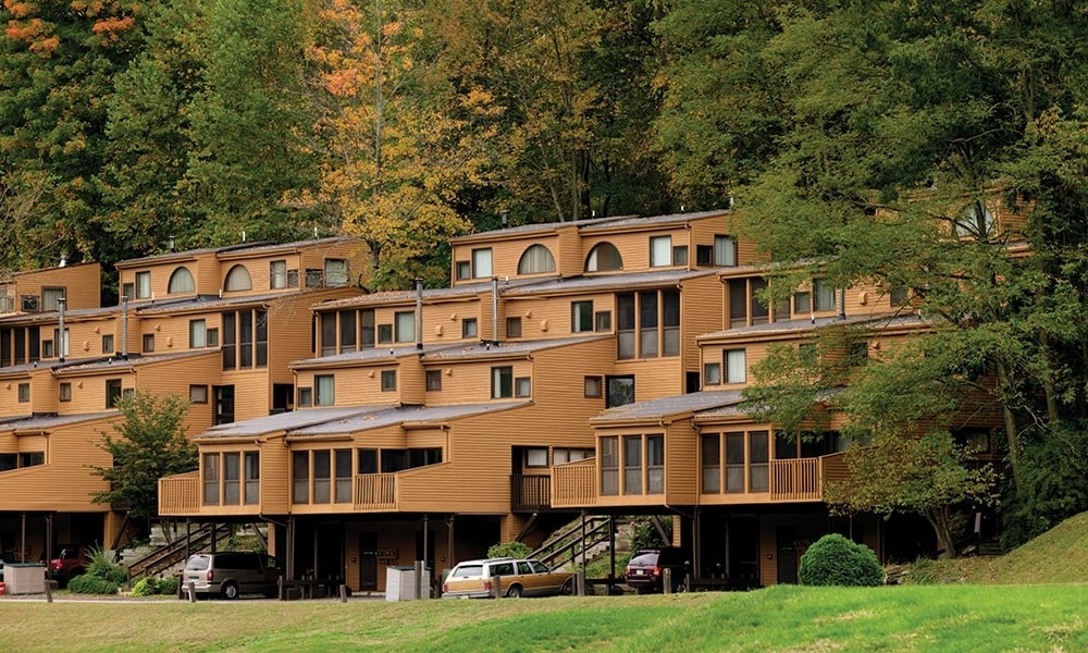 Exterior image of Club Wyndham Shawnee Village amongst the lush forest
