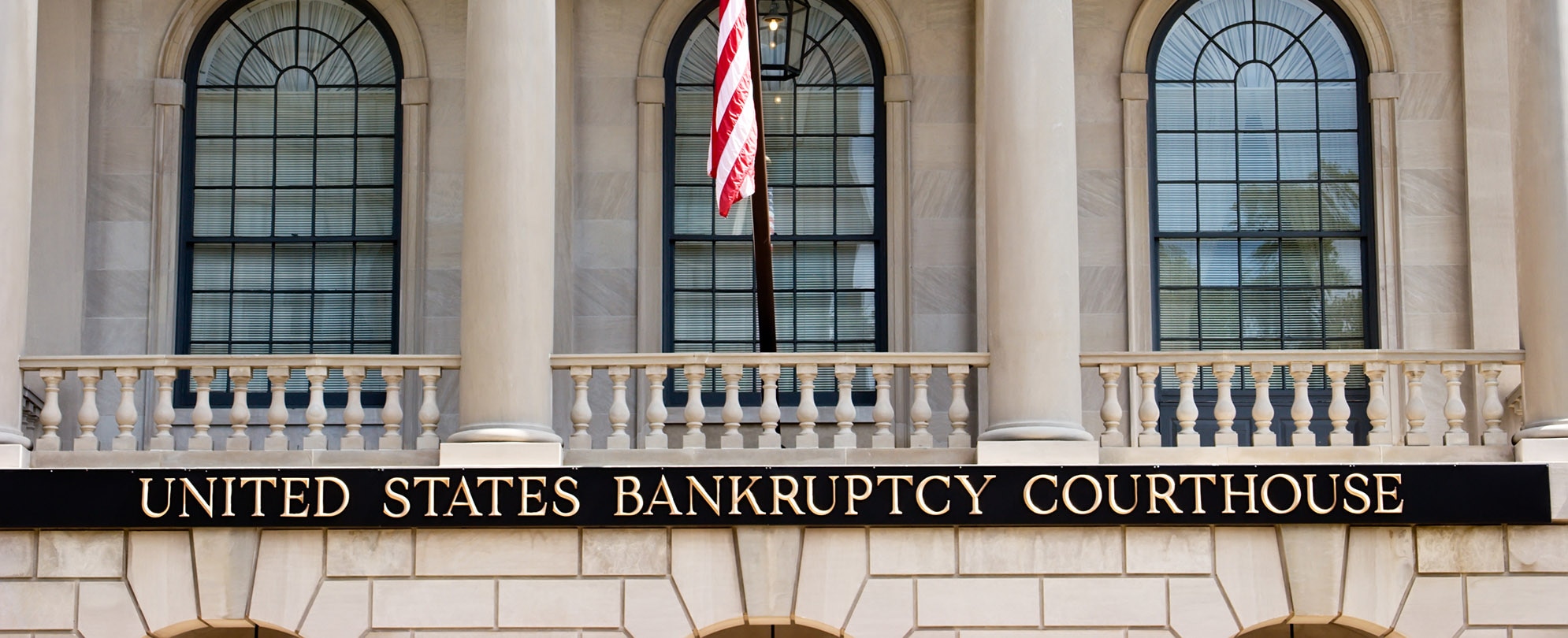 Close up of the United States Bankruptcy Courthouse building 